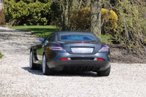 Real Art on Wheels | Mercedes-Benz SLR McLaren Roadster