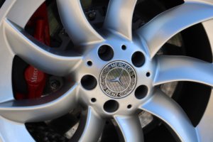 Real Art on Wheels | Mercedes-Benz SLR McLaren Roadster