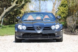 Real Art on Wheels | Mercedes-Benz SLR McLaren Roadster