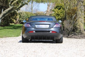 Real Art on Wheels | Mercedes-Benz SLR McLaren Roadster