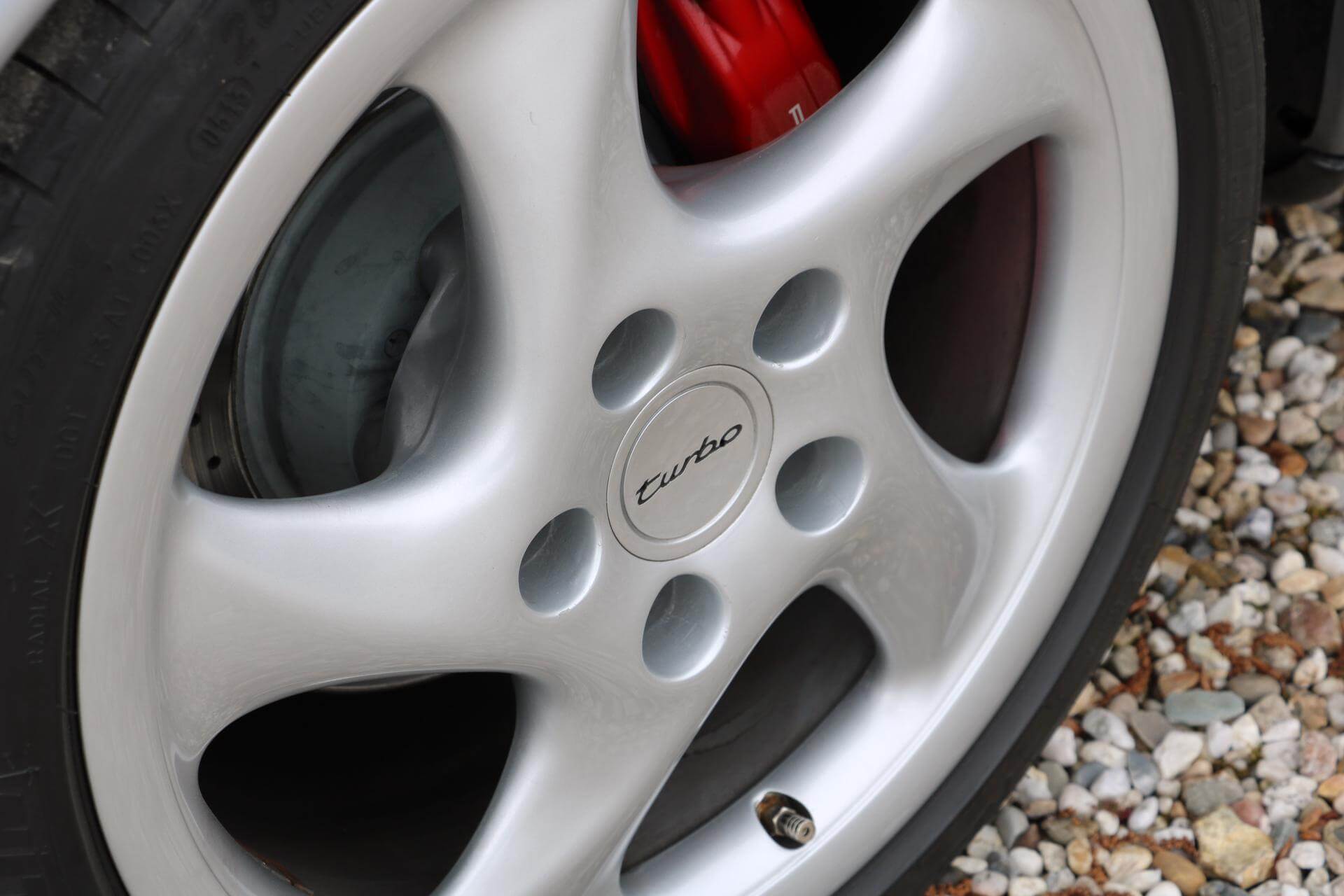 Real Art on Wheels | Porsche 993 Turbo