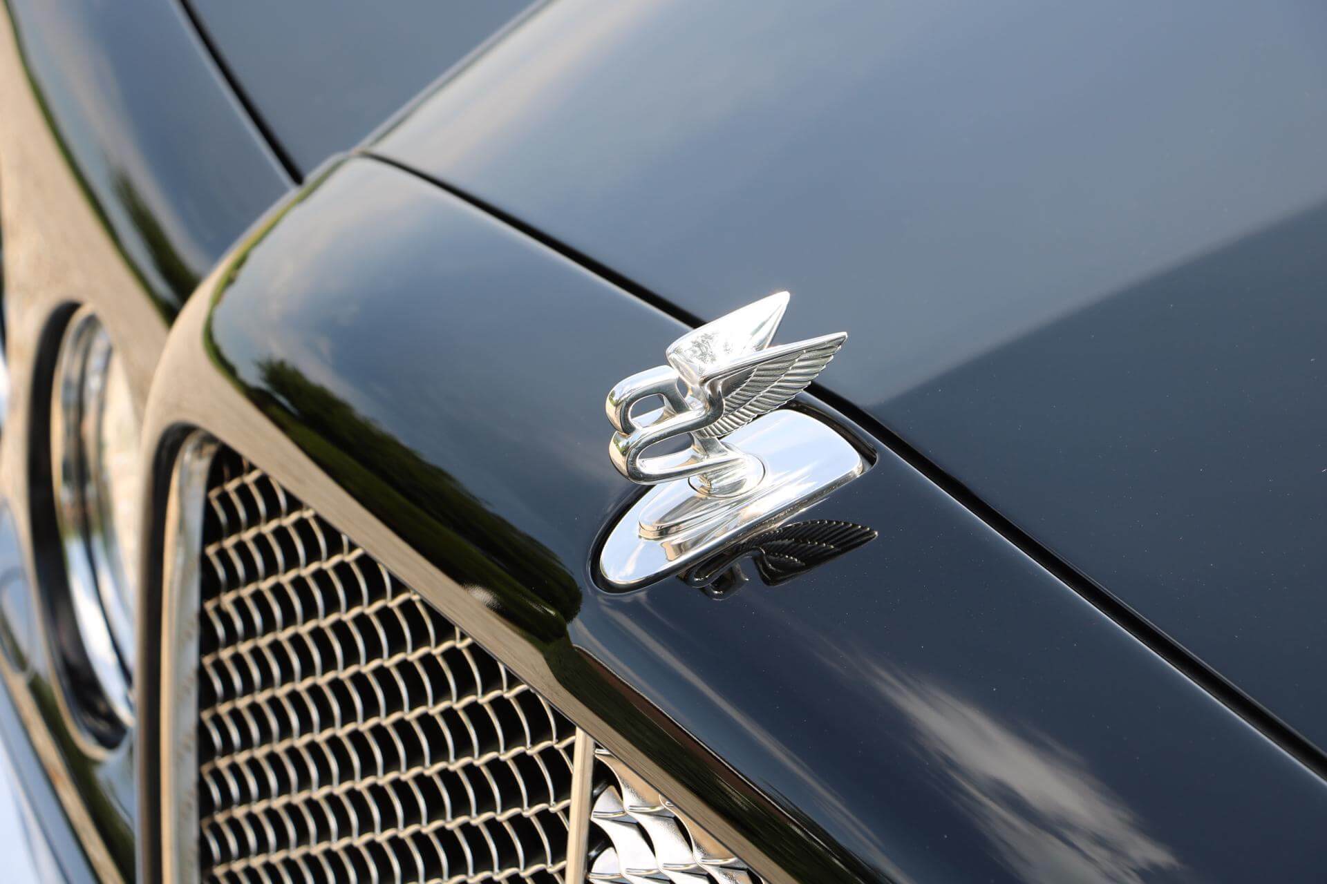 Real Art on Wheels | Bentley Arnage RL