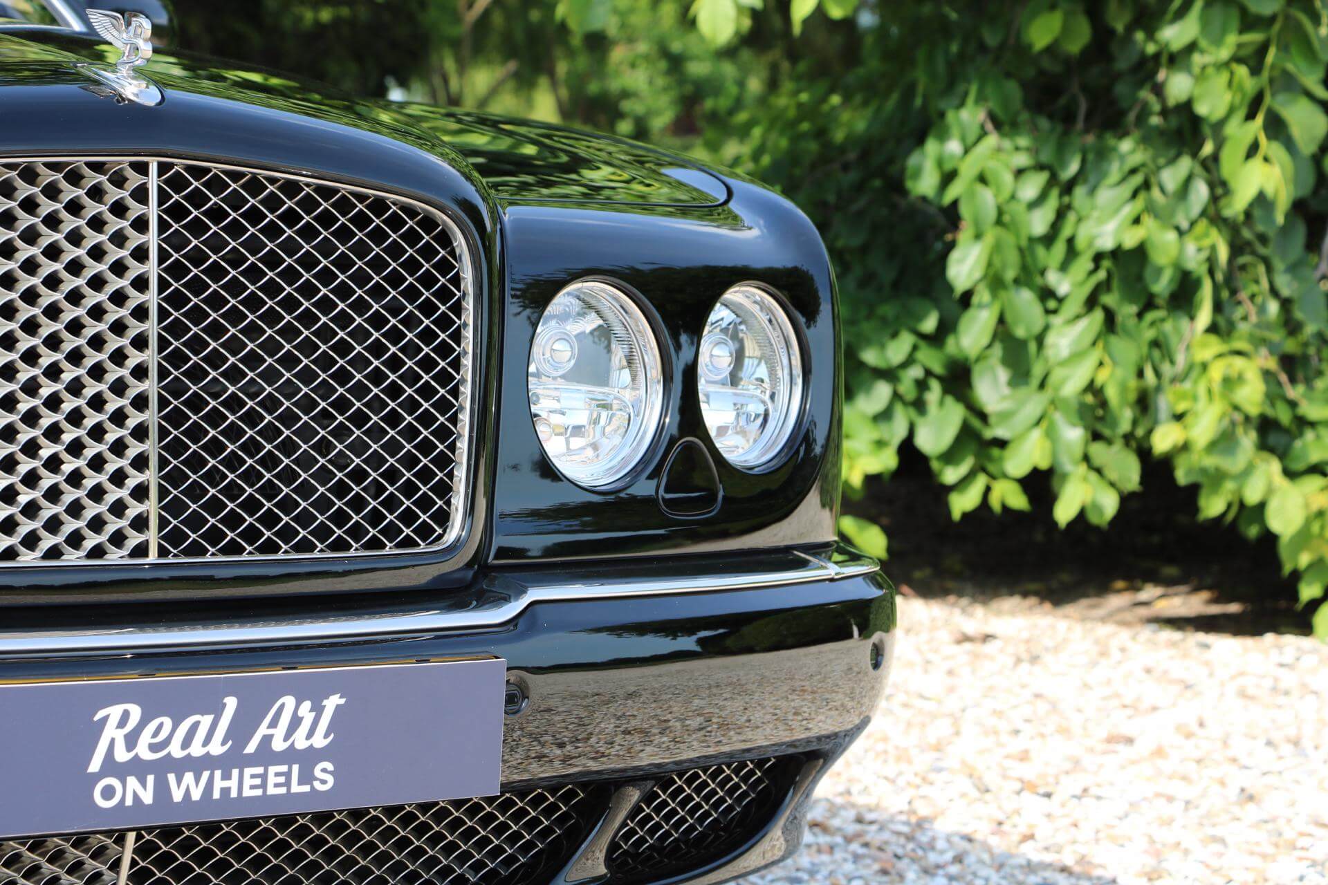 Real Art on Wheels | Bentley Arnage RL