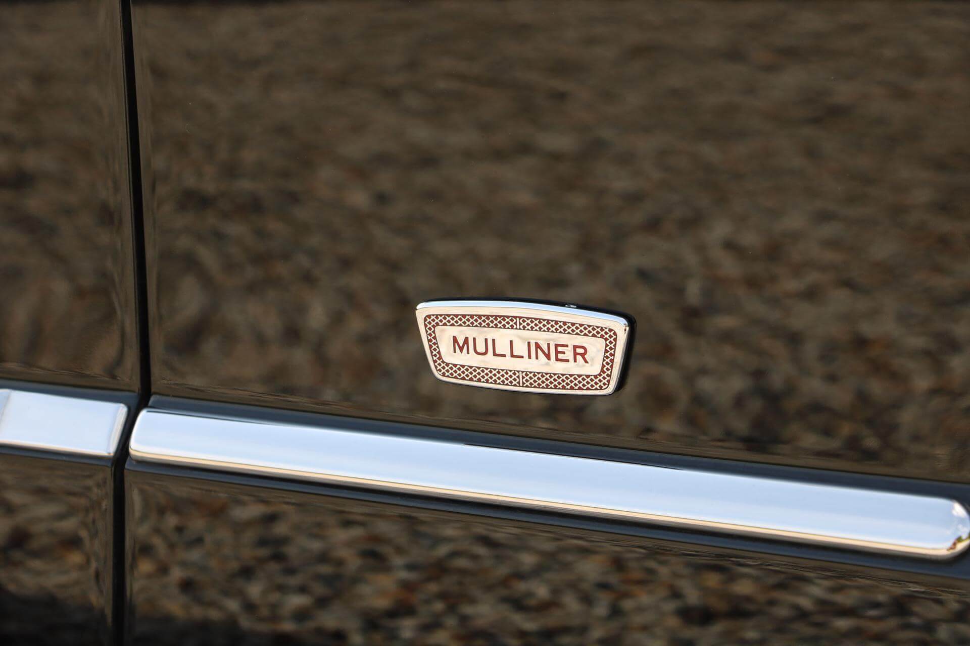 Real Art on Wheels | Bentley Arnage RL