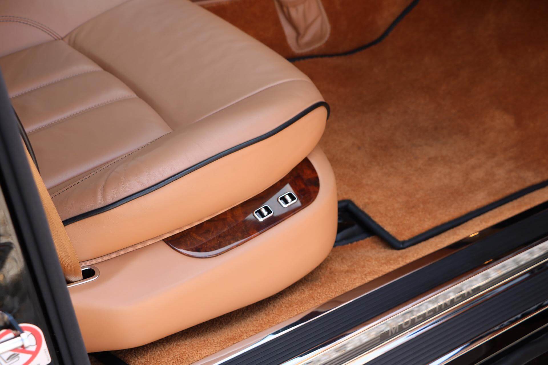 Real Art on Wheels | Bentley Arnage RL