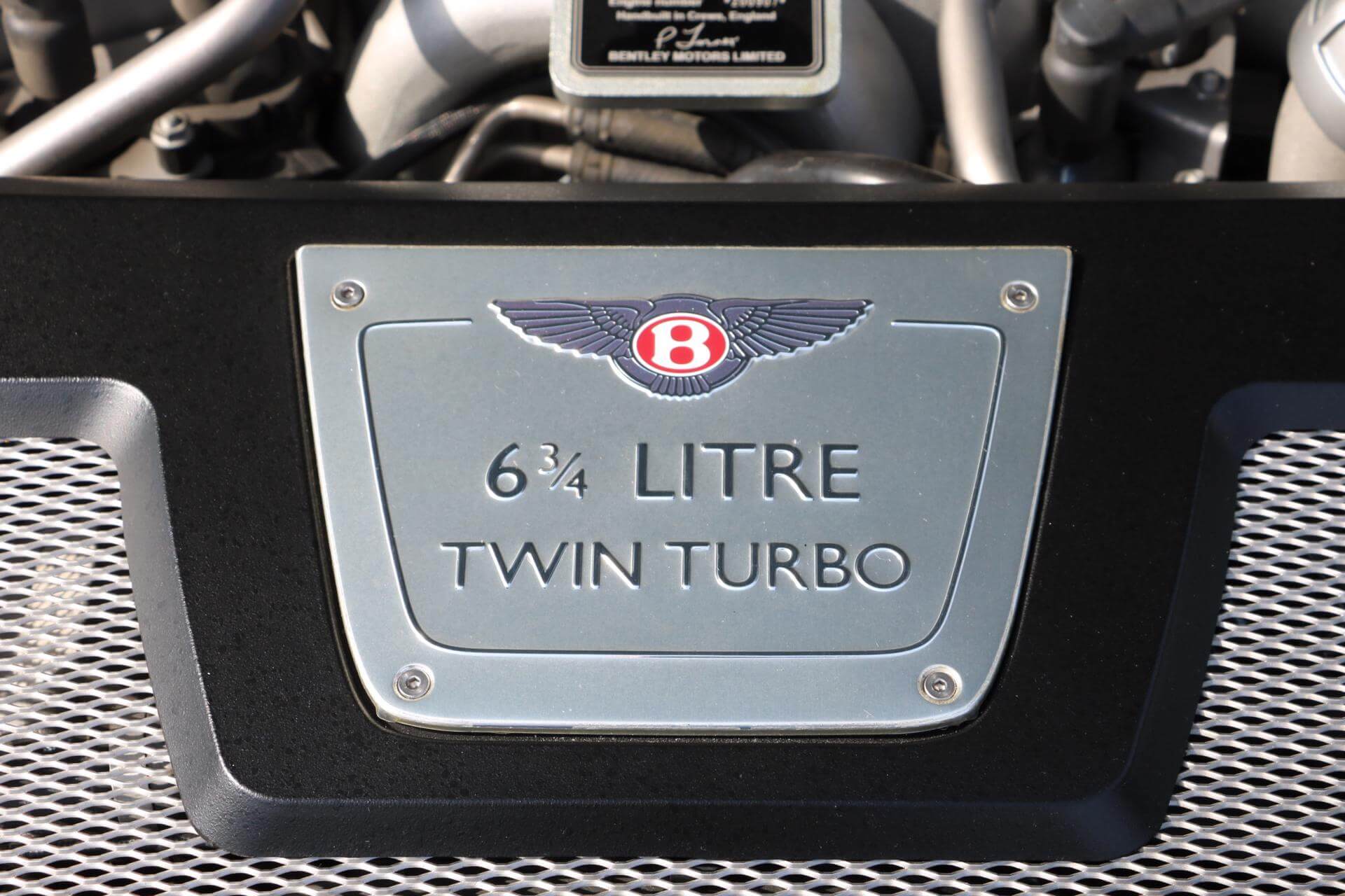 Real Art on Wheels | Bentley Arnage RL