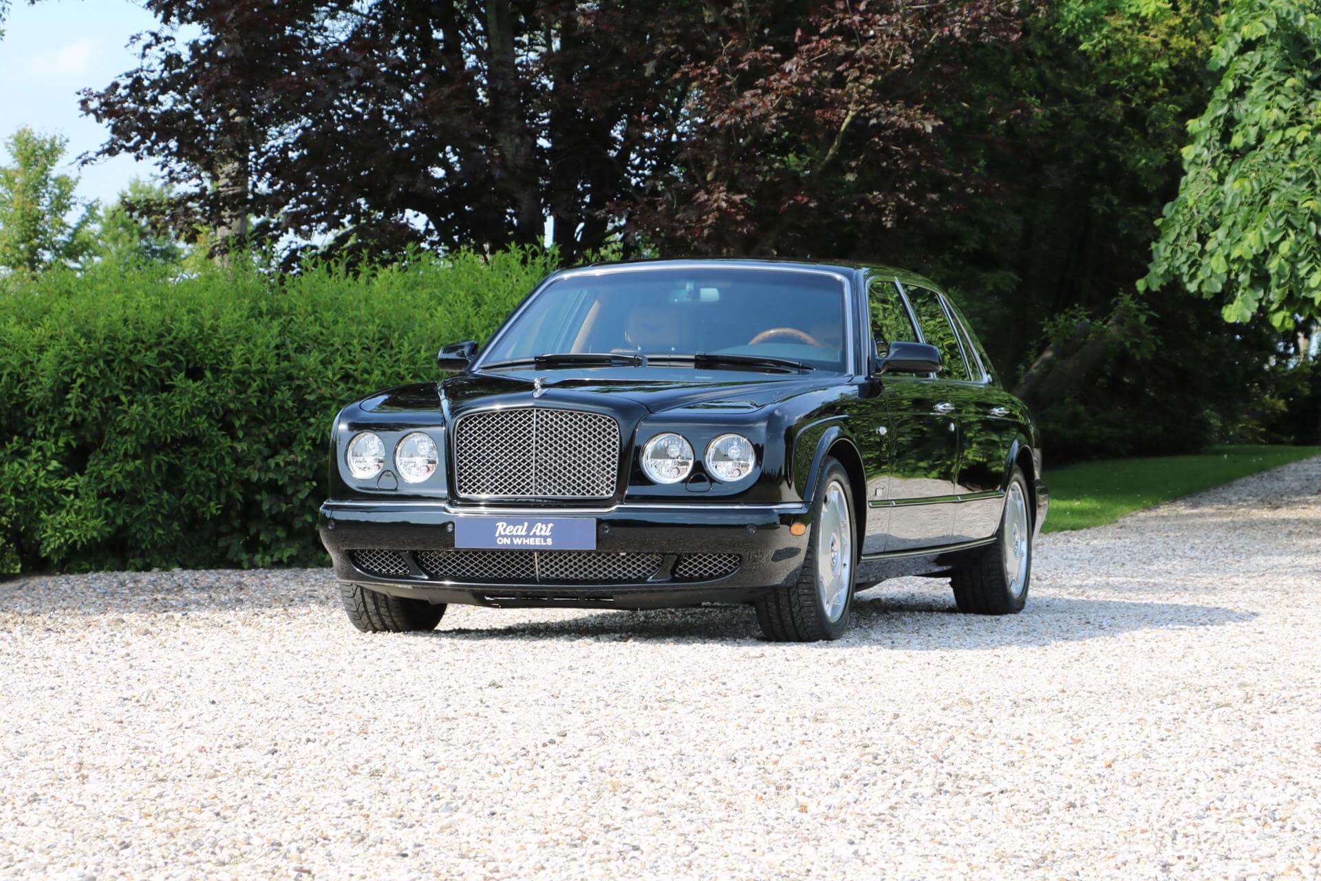 Real Art on Wheels | Bentley Arnage RL