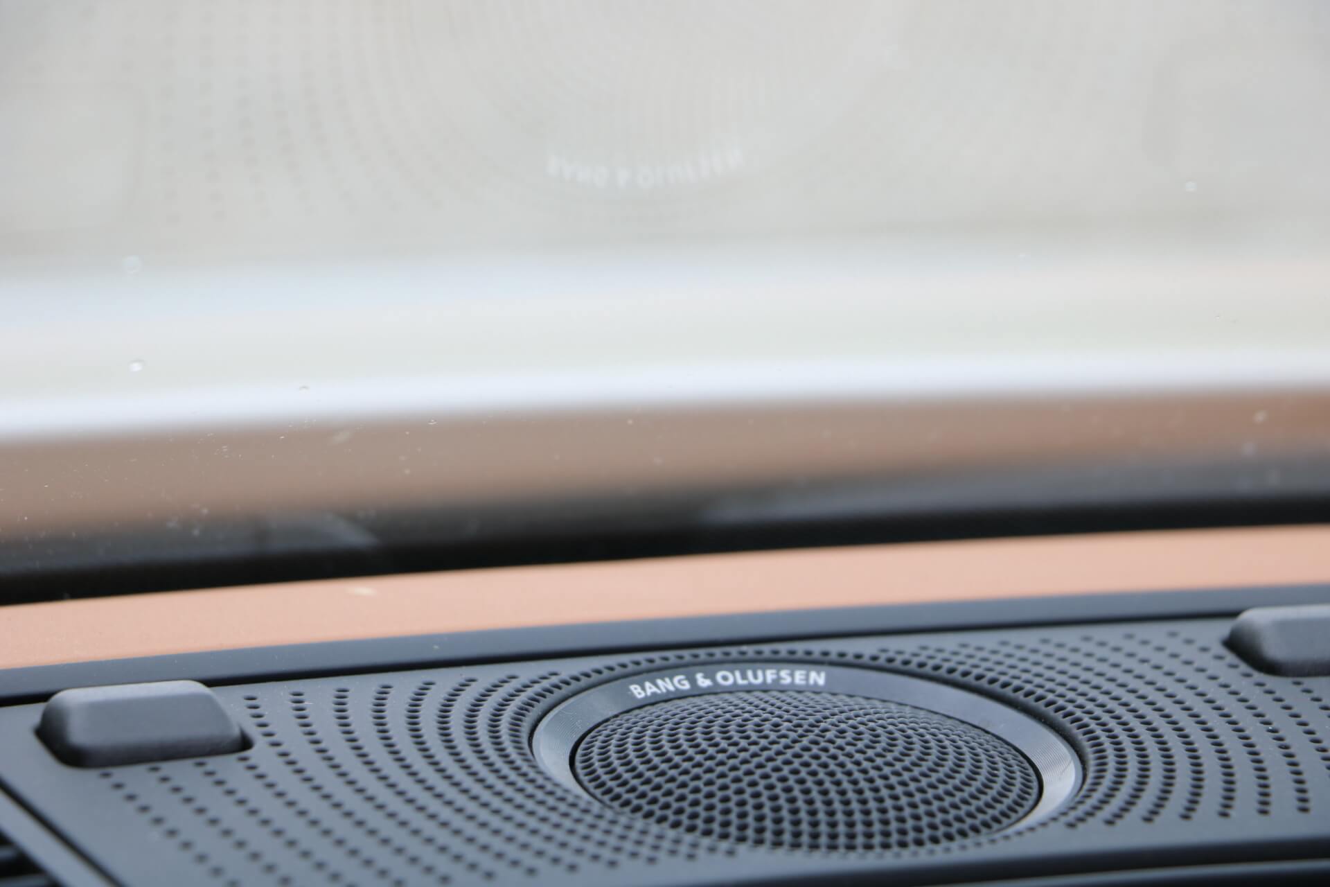 Real Art on Wheels | 2010 Audi R8 Spyder V10