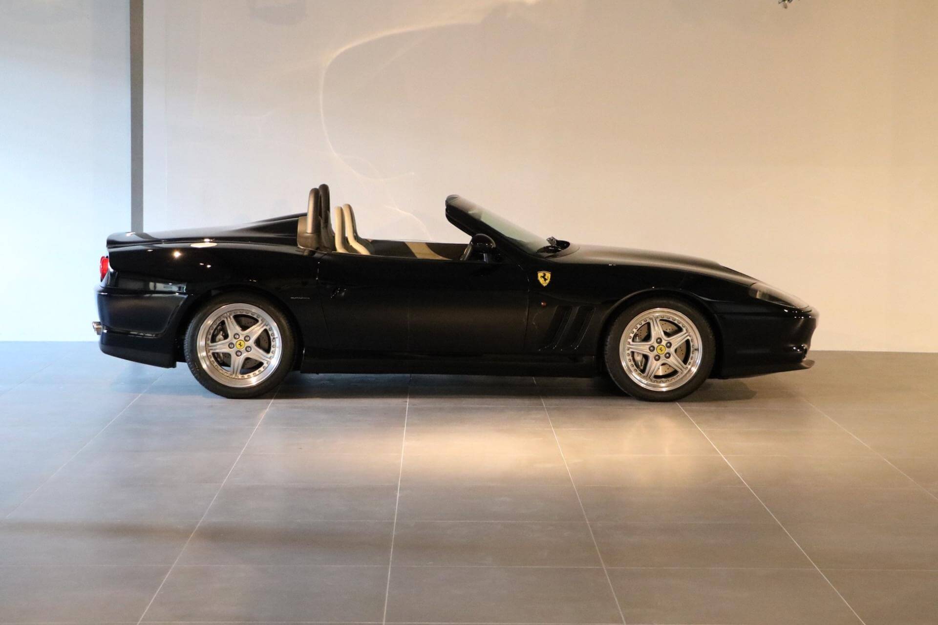 Real Art on Wheels | 2001 Ferrari 550 Barchetta