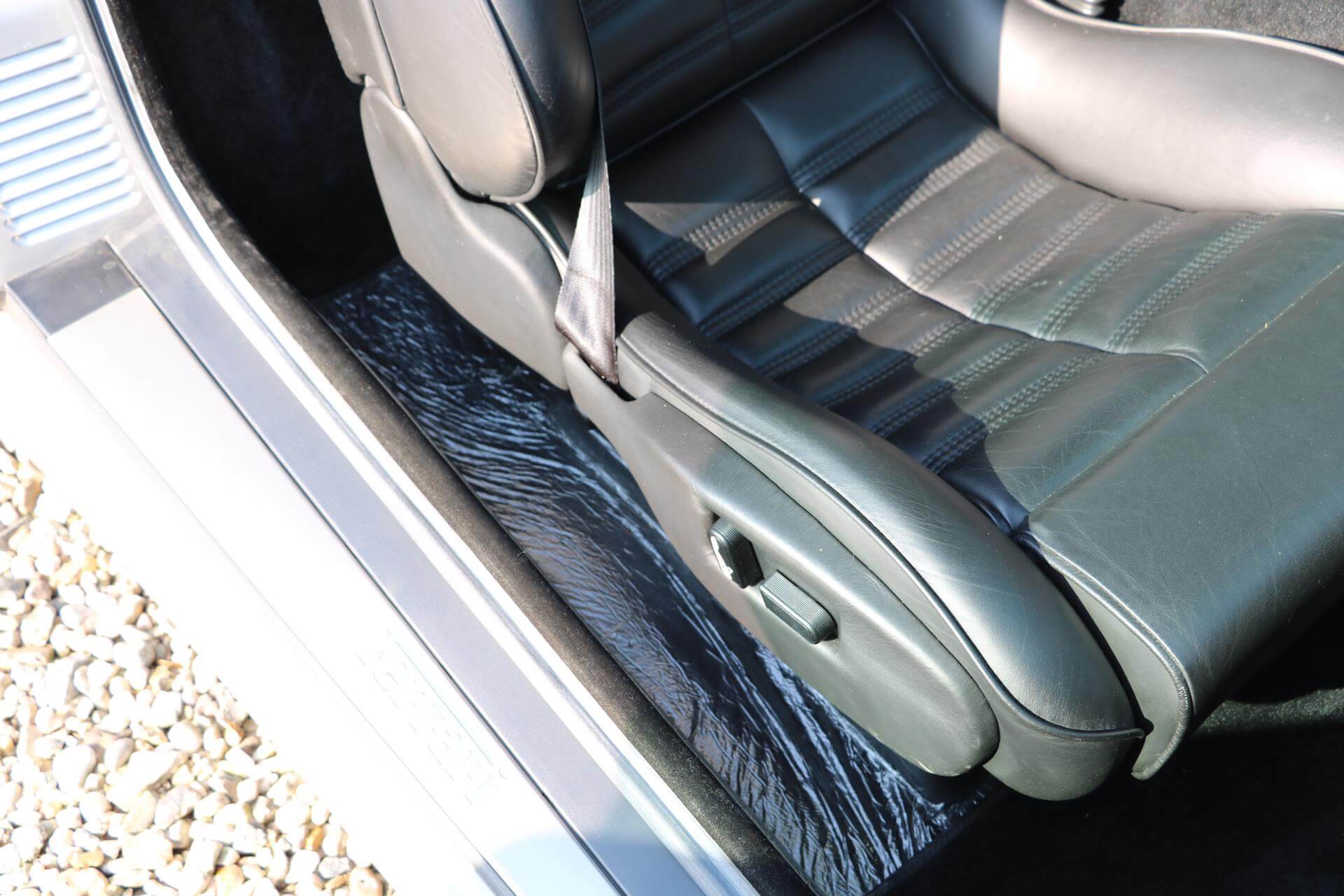 Real Art on Wheels | 1998 Ferrari 550 Maranello