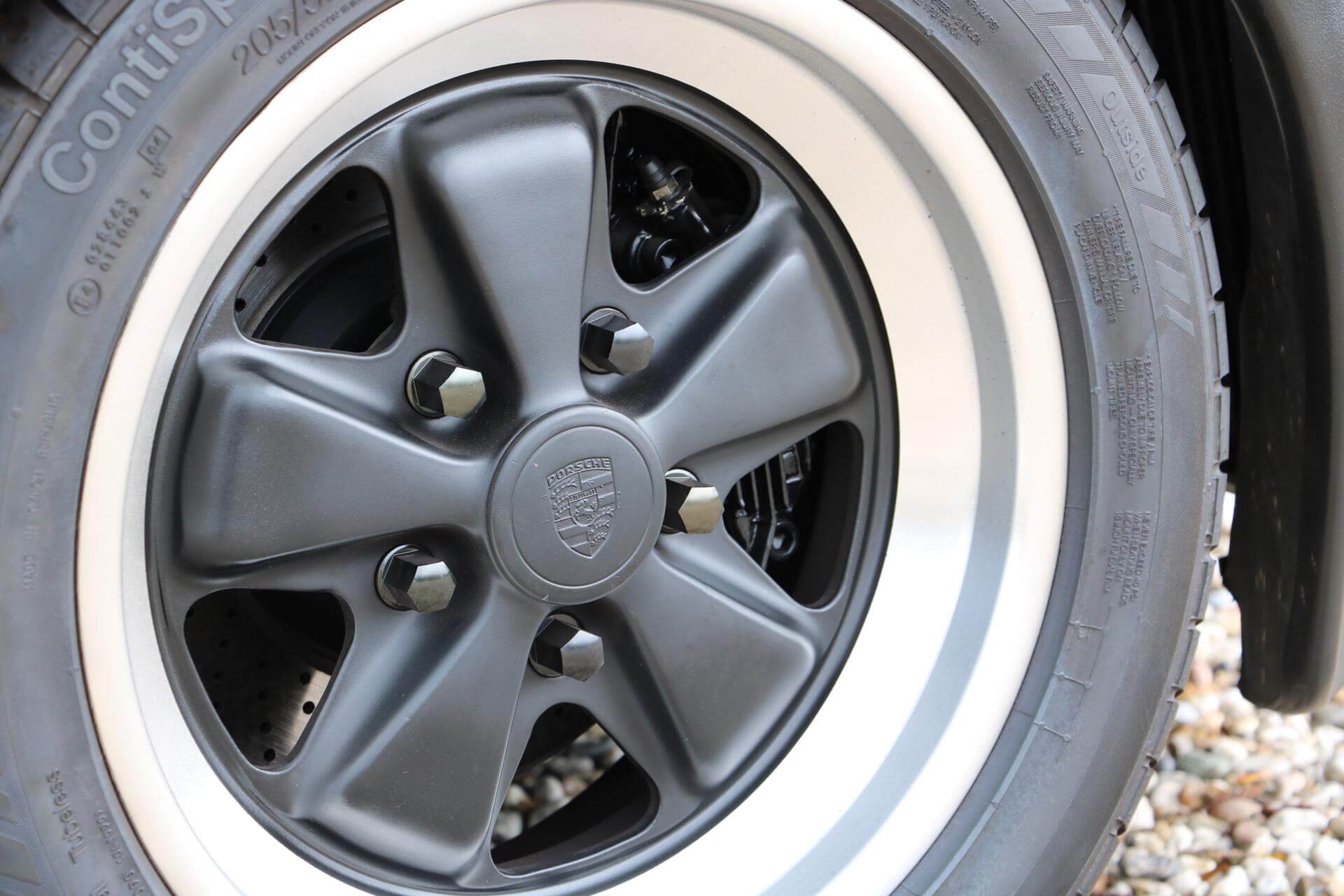 Real Art on Wheels | 1985 Porsche 911 Turbo