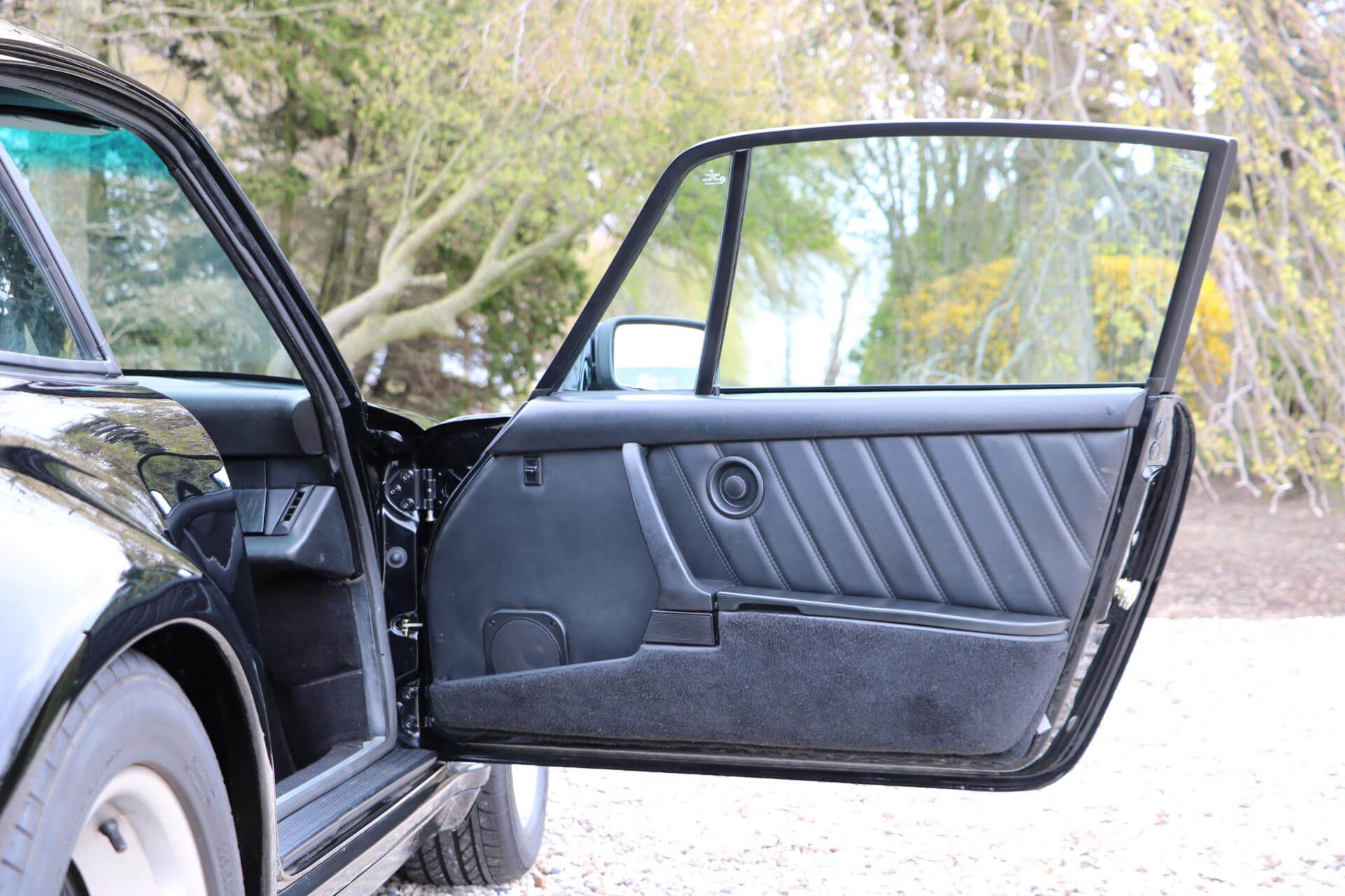 Real Art on Wheels | 1985 Porsche 911 Turbo