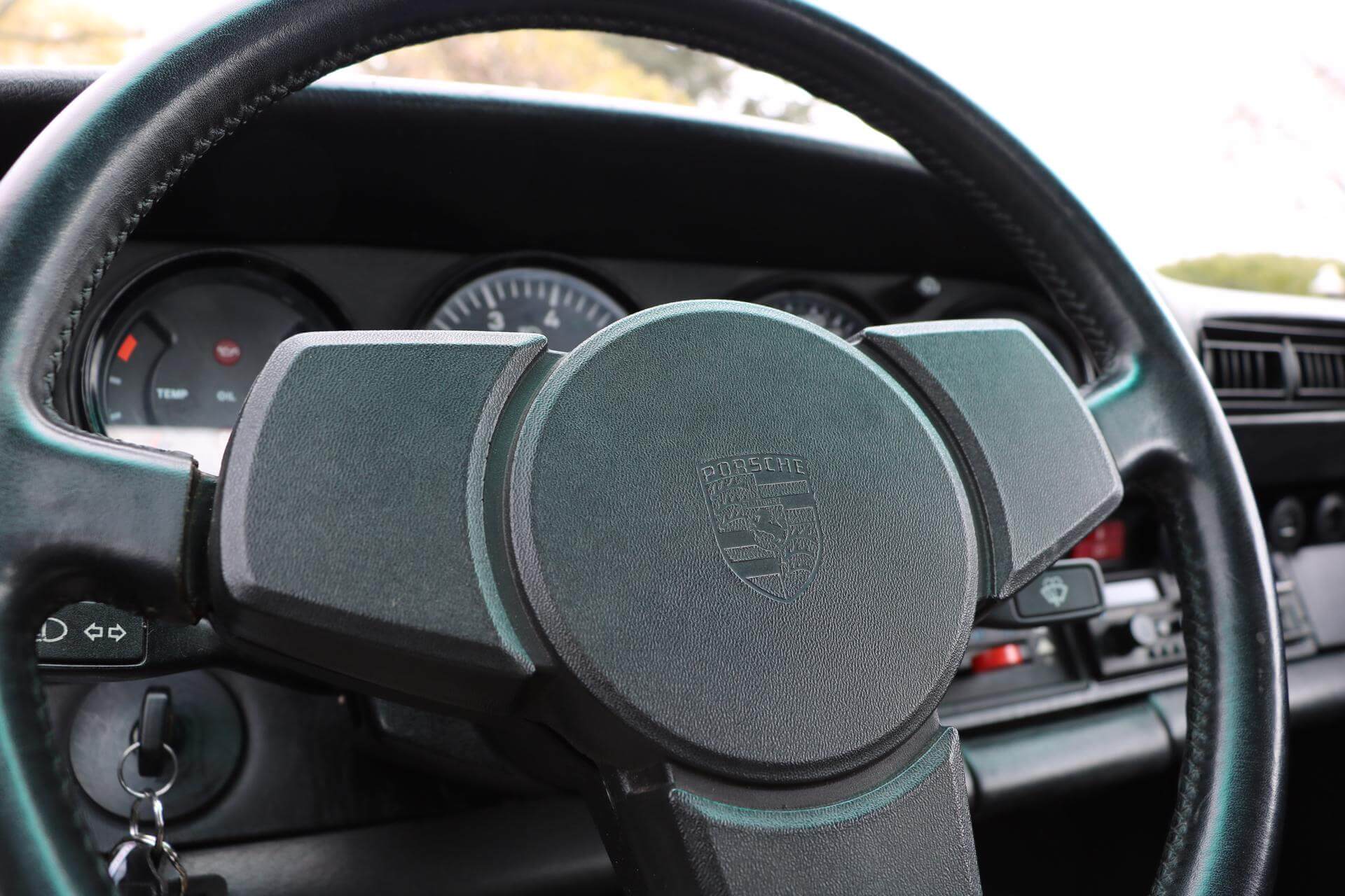 Real Art on Wheels | 1985 Porsche 911 Turbo