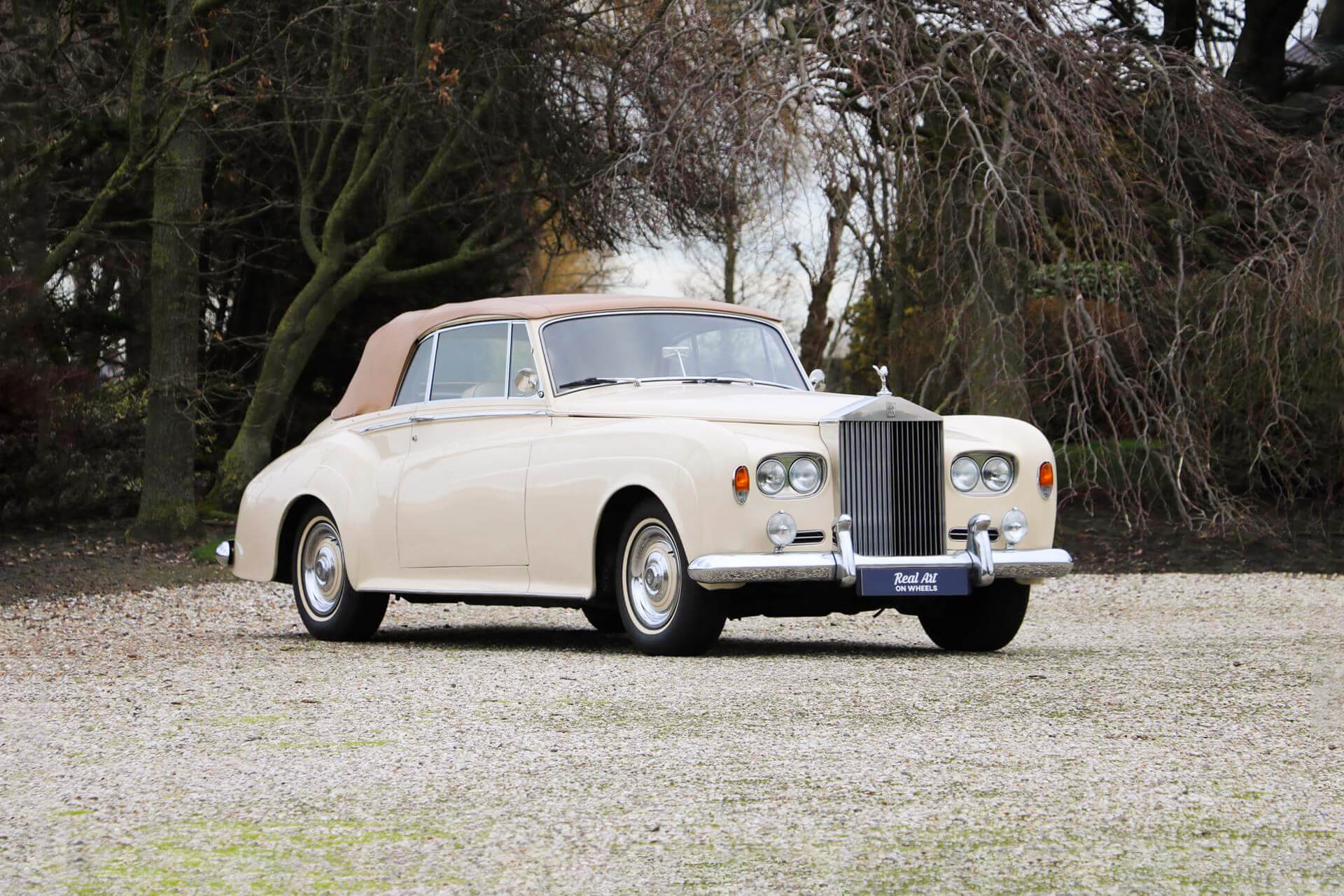 Real Art on Wheels | Rolls-Royce Silver Cloud DHC